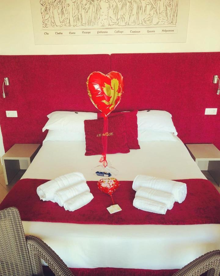 Le Muse Suite ซอร์เรนโต ภายนอก รูปภาพ
