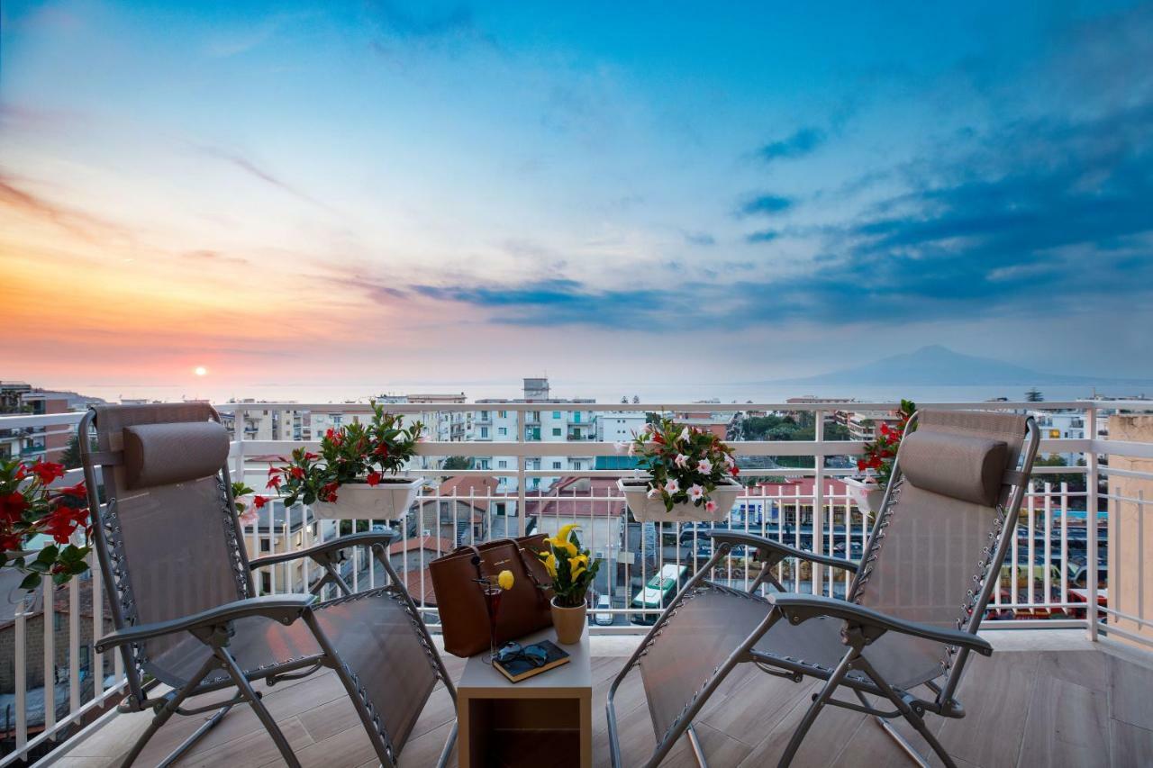 Le Muse Suite ซอร์เรนโต ภายนอก รูปภาพ